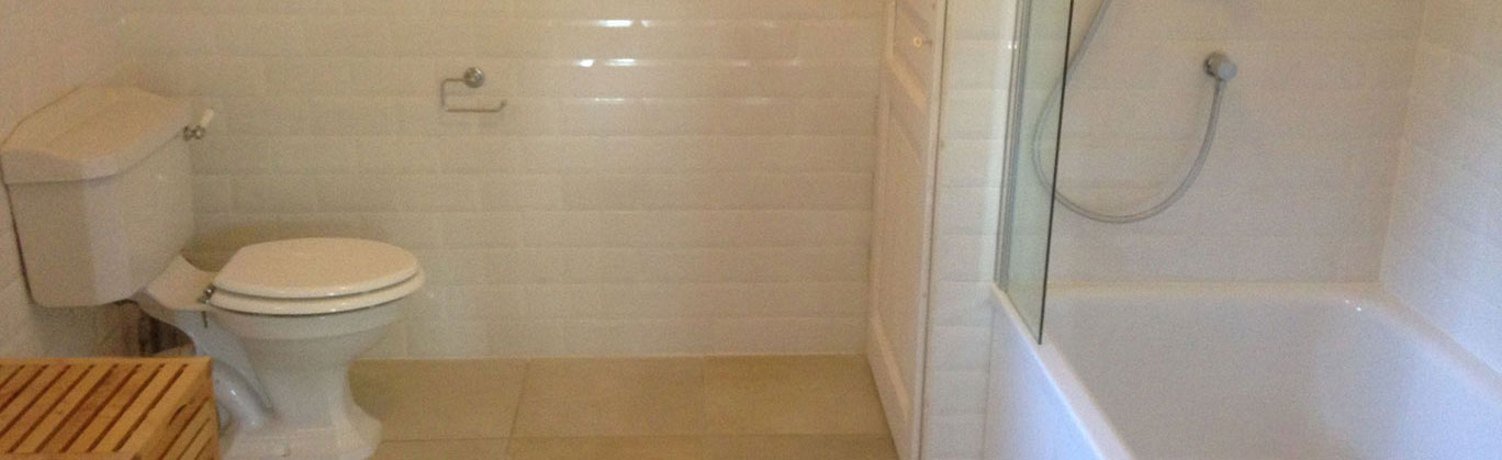Bergerac farmhouse BATHROOM