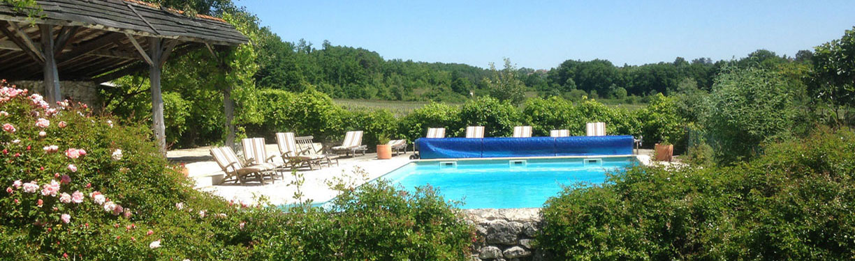 Bergerac farmhouse rental garden and pool